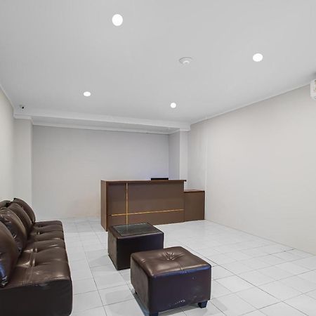 Urban24 Syariah Depok Hotel Ngoại thất bức ảnh