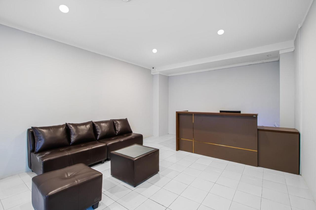 Urban24 Syariah Depok Hotel Ngoại thất bức ảnh
