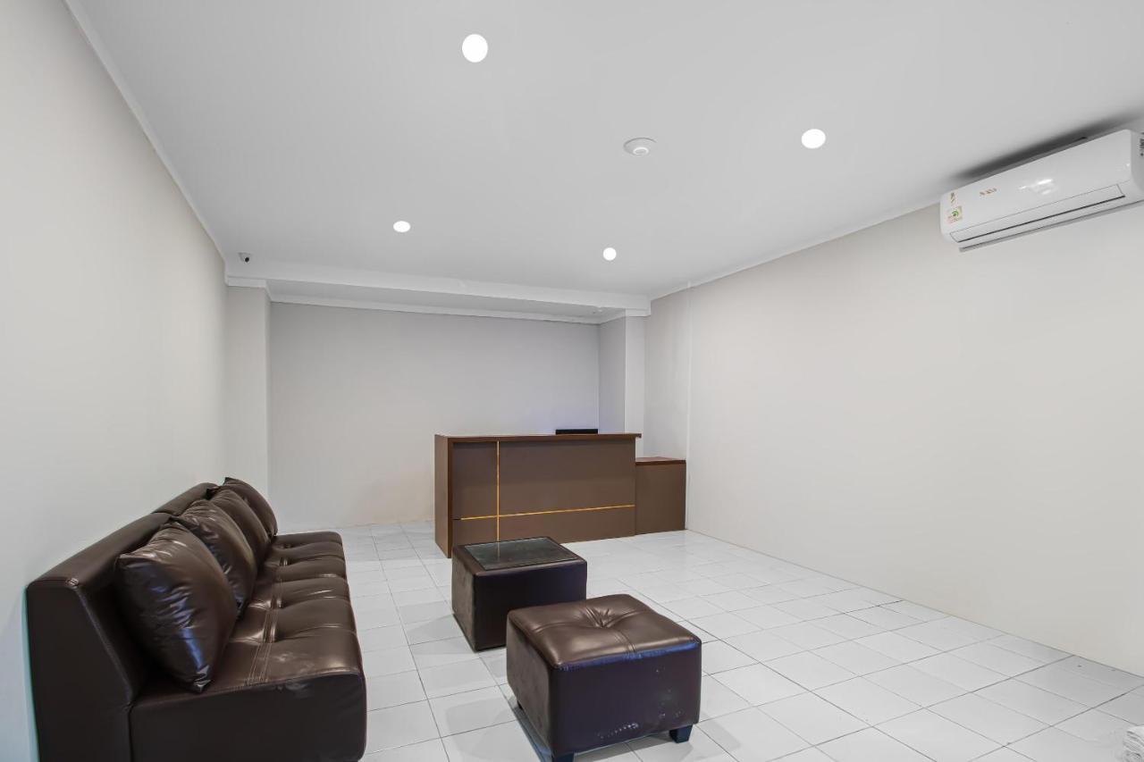 Urban24 Syariah Depok Hotel Ngoại thất bức ảnh